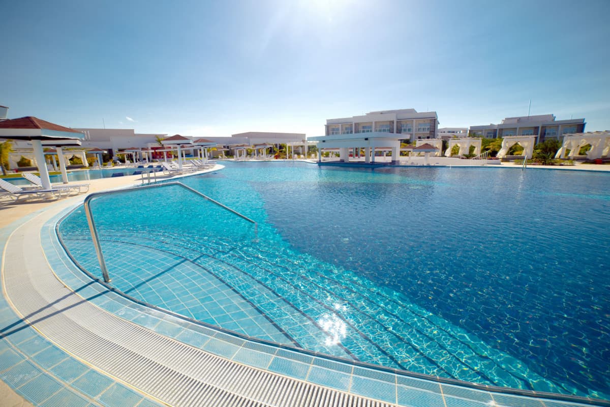 GRAND MUTHU ENSENADA