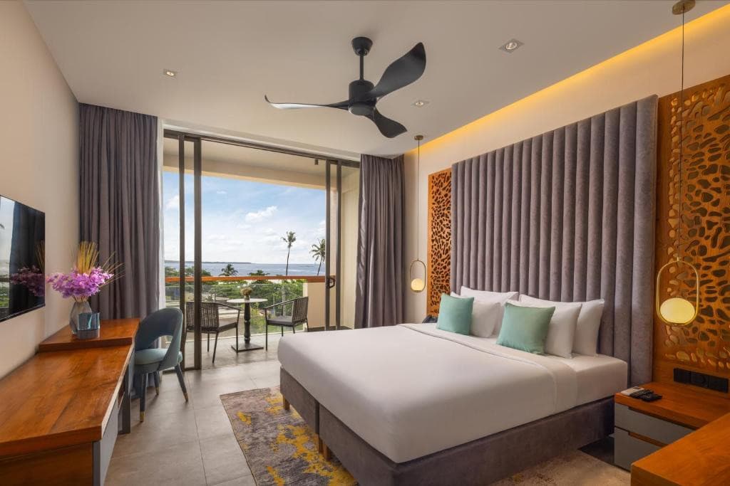 FEROLA HOTEL