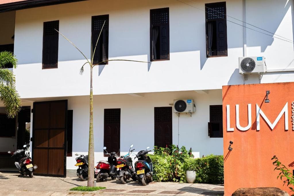LUM RESIDENCE
