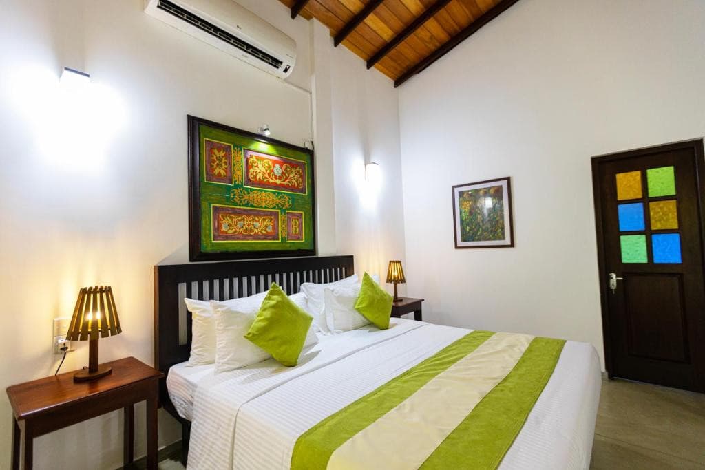 THE MANGROVE CAVE HOTEL