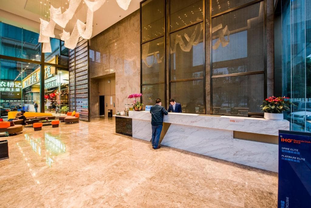 HOLIDAY INN EXPRESS SHENZHEN NANSHAN