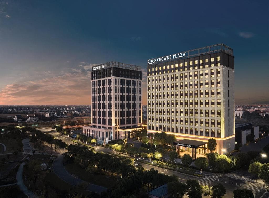 CROWNE PLAZA SHANGHAI JINSHAN