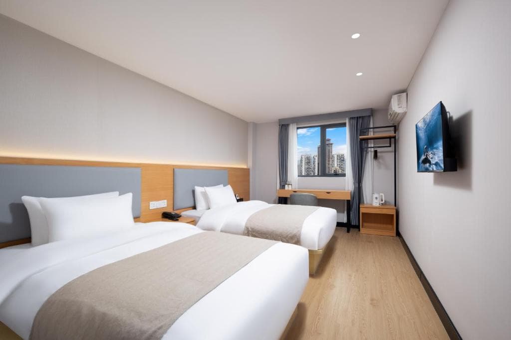 GUAN HAI LOU HOTEL