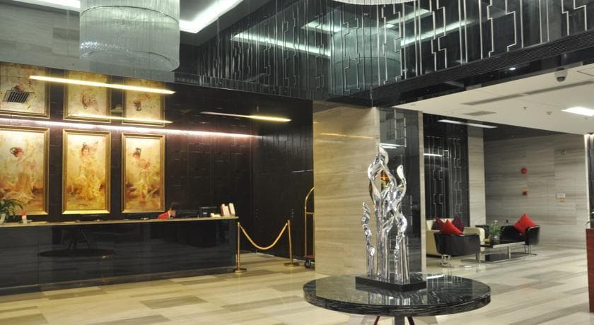Q-CITY HOTEL