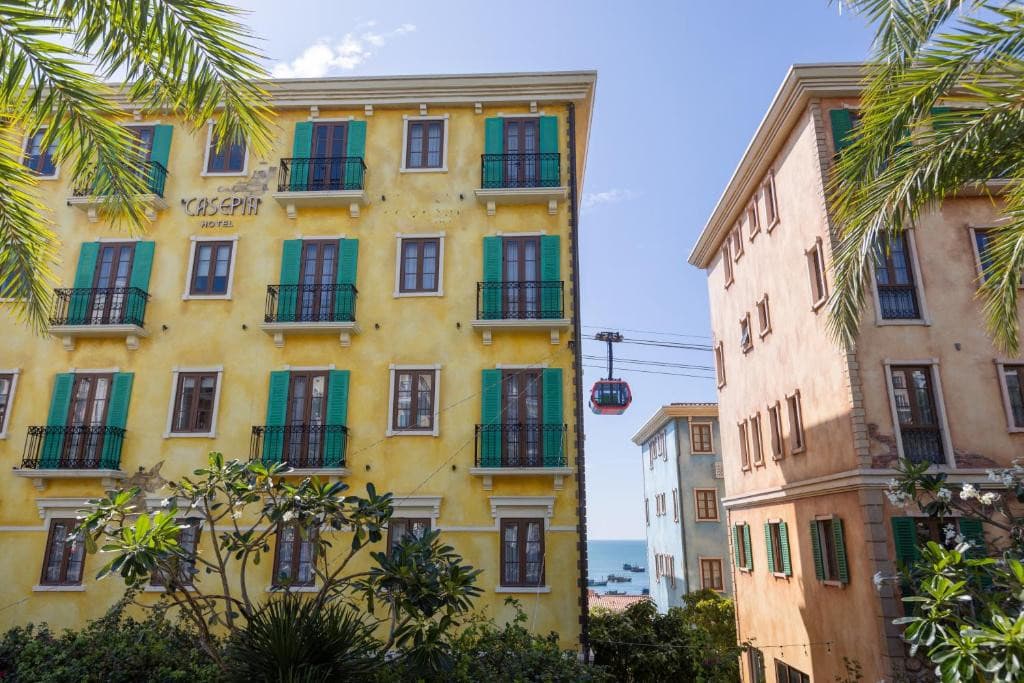 DUO BY CASEPIA HOTEL