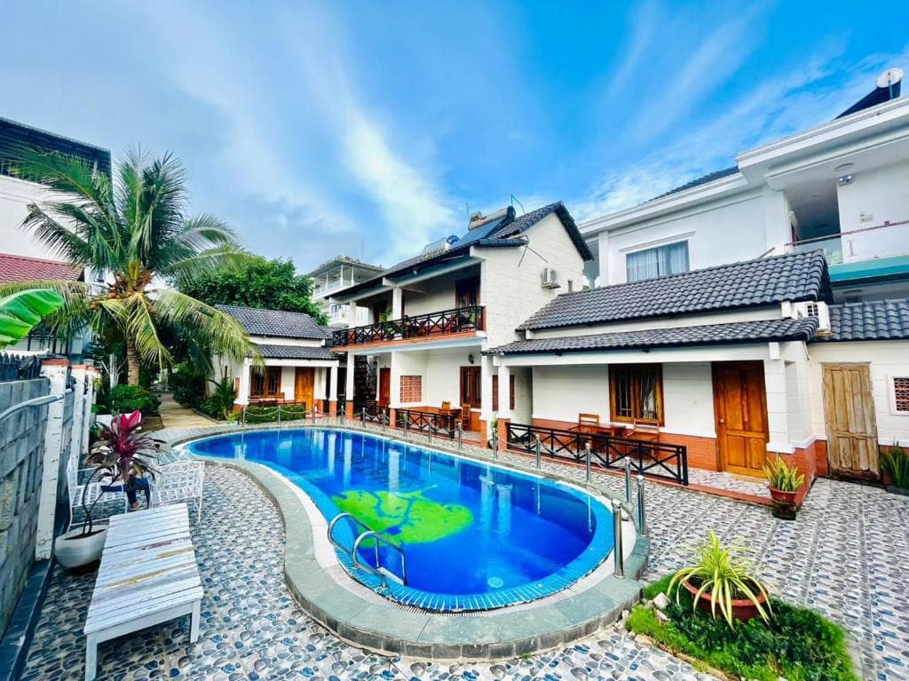 NHAT HUY BUNGALOW 