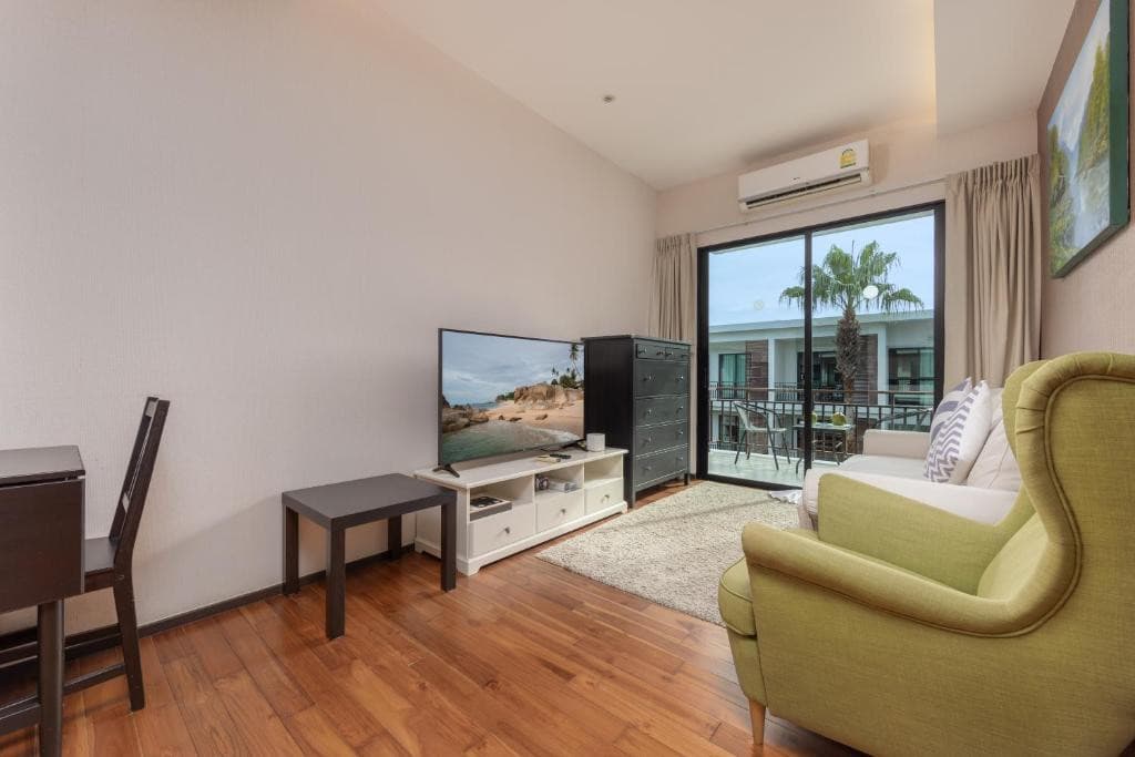 THE TITLE CONDO