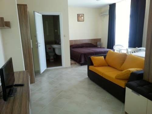 PIROP CITY APARTMENTS