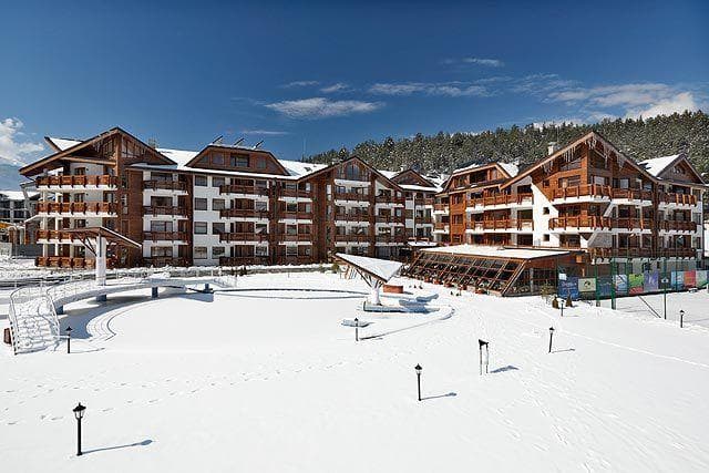 REDENKA HOLIDAY CLUB