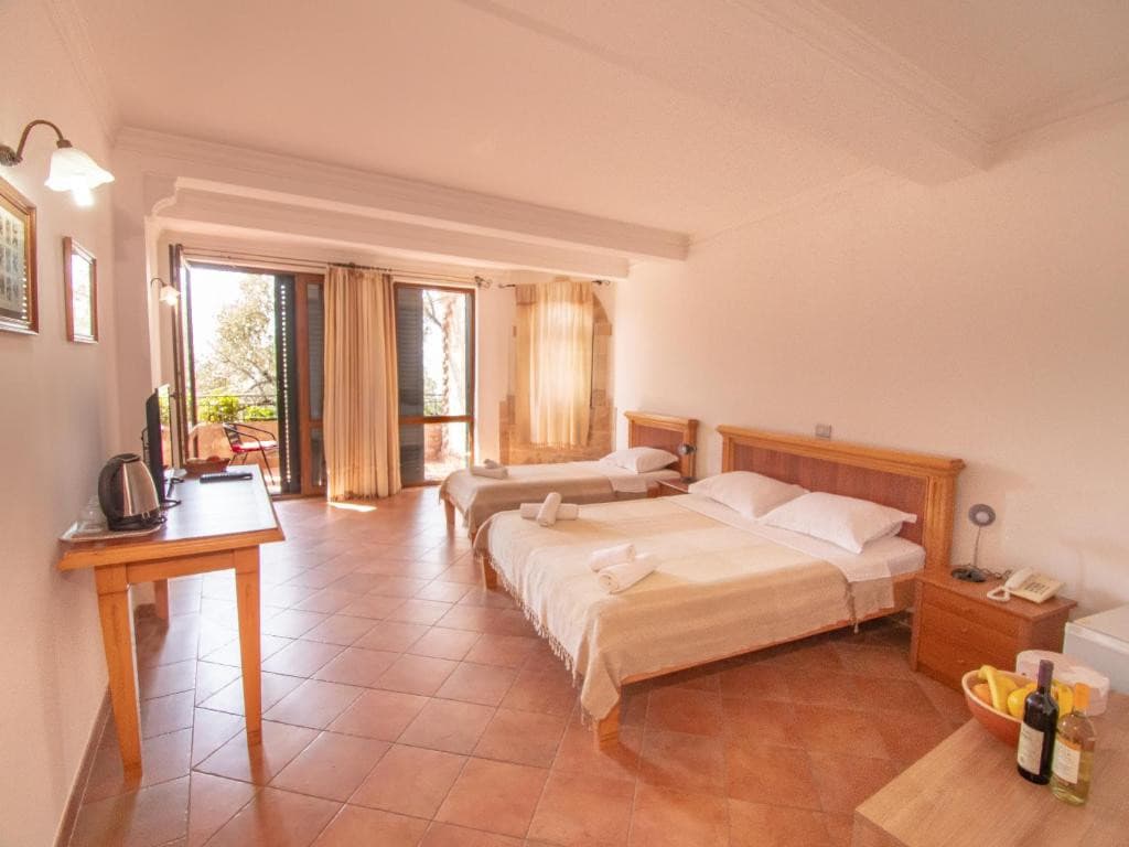 LEVANTIN INN