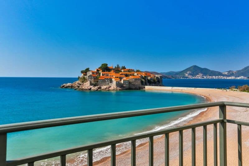 CALIFORNIA SVETI STEFAN