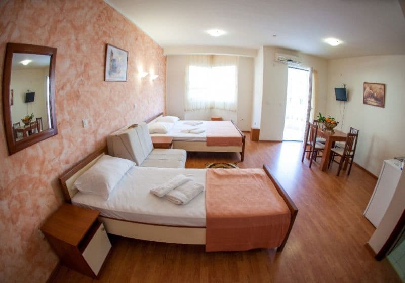 RESIDENCE BELLA (EX. CELEBIC RADOVIC)