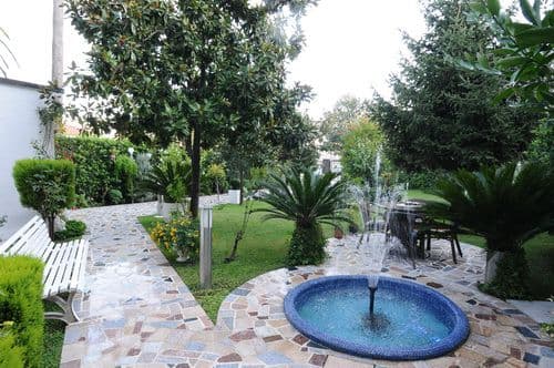 GARDEN PAVLOVIC