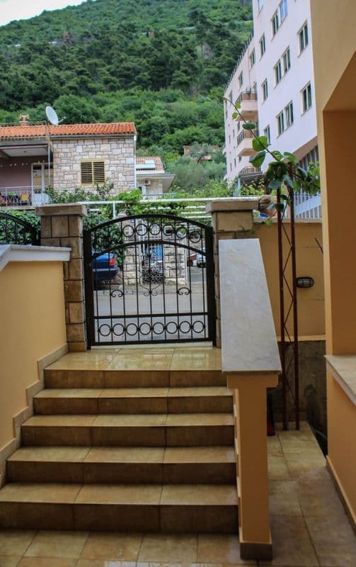 IVO BASTRICA APT