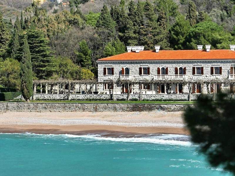 AMAN VILLA MILOCER