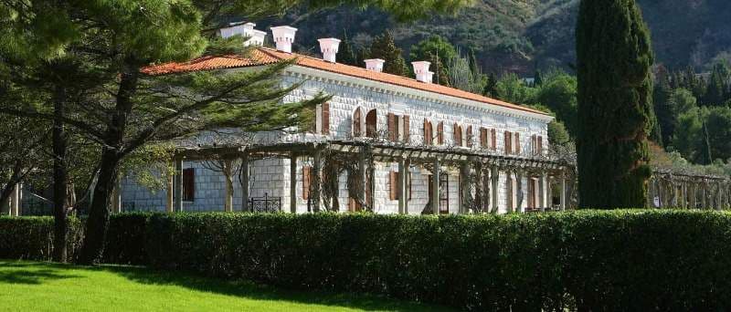 AMAN VILLA MILOCER