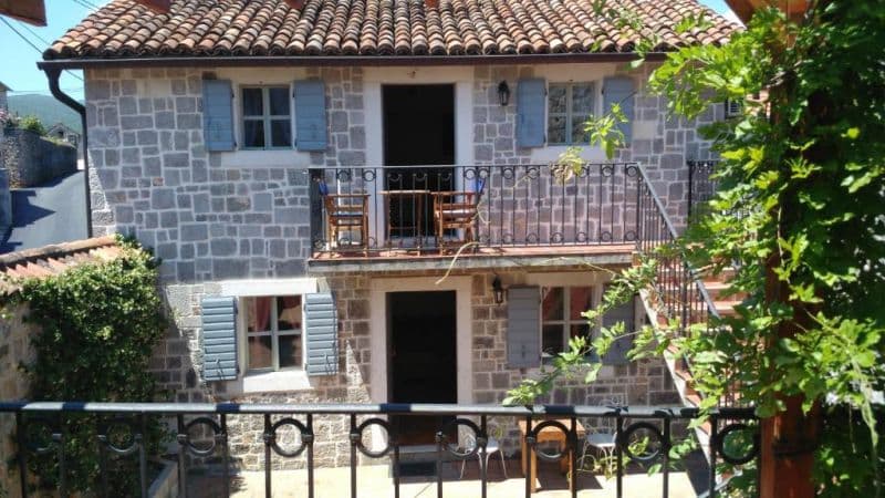 VILLA HOUSE BASTION 