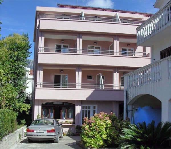 VILLA STANIVUKOVIC