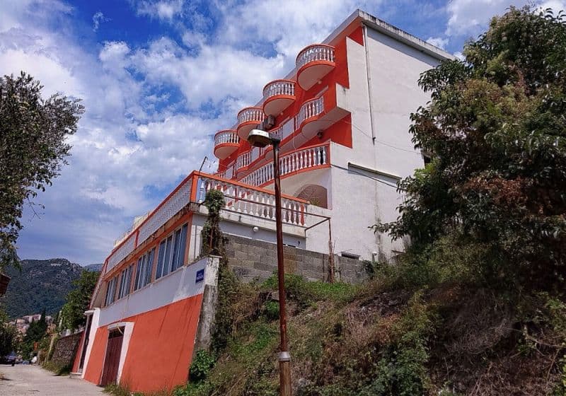 VILLA VUJACIC