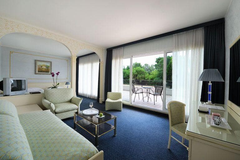 DES BAINS MONTEGROTTO TERME