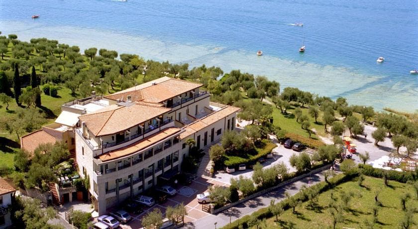 IDEAL SIRMIONE