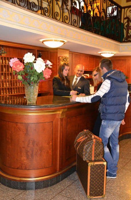 MILAN SPERANZA AU LAC