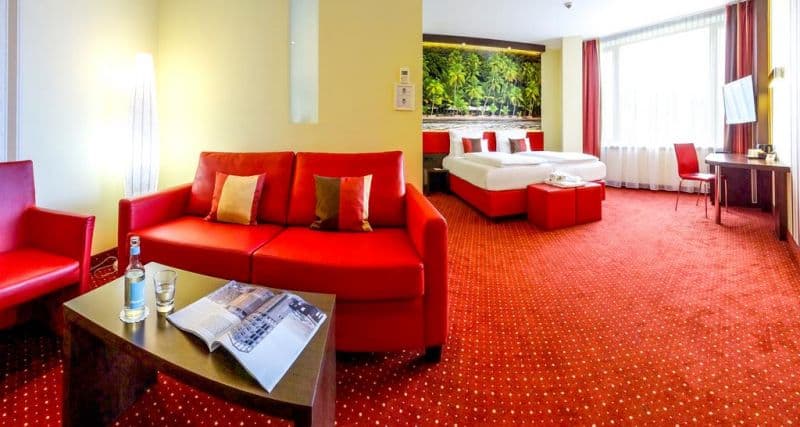 BEST WESTERN PLUS PLAZA BERLIN KURFURSTENDAMM  (EX. AMEDIA BERLIN)