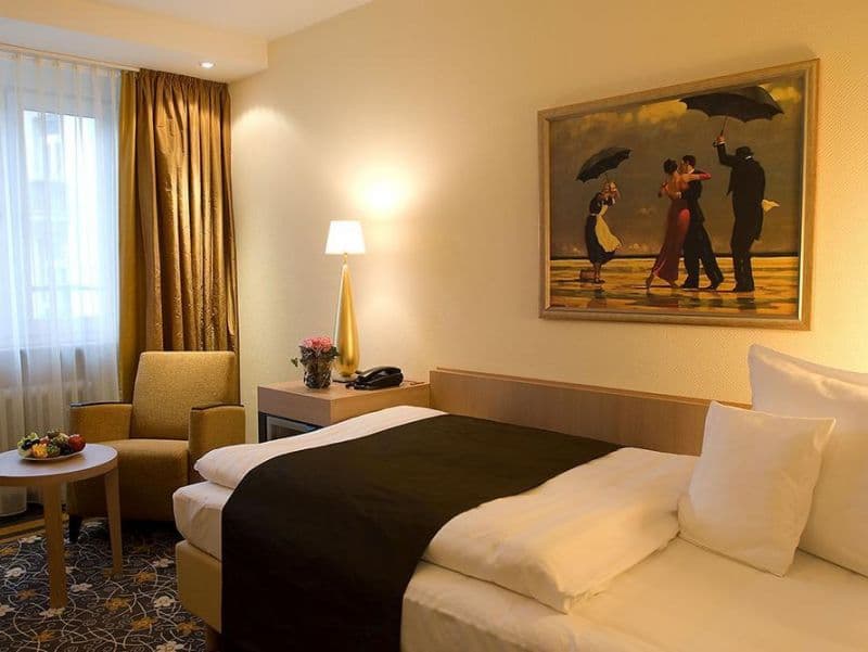 FAVORED HOTEL DOMICIL (EX. BEST WESTERN HOTEL DOMICIL)