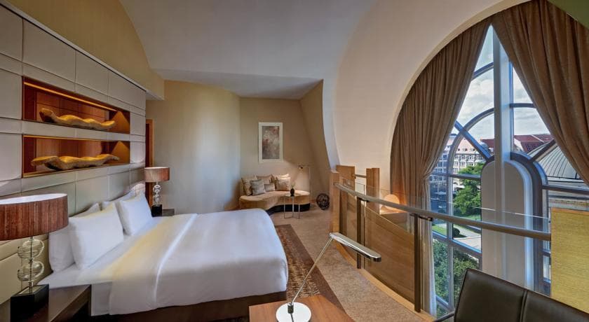 HILTON BERLIN