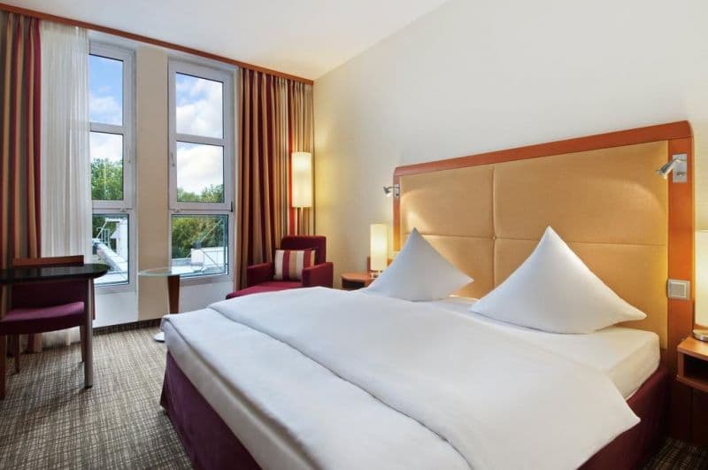 SEMINARIS HOTEL NUREMBERG (EX. HILTON NUREMBERG)