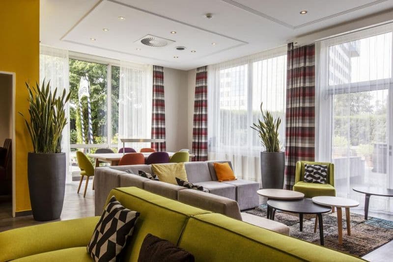 HOLIDAY INN DUSSELDORF NEUSS