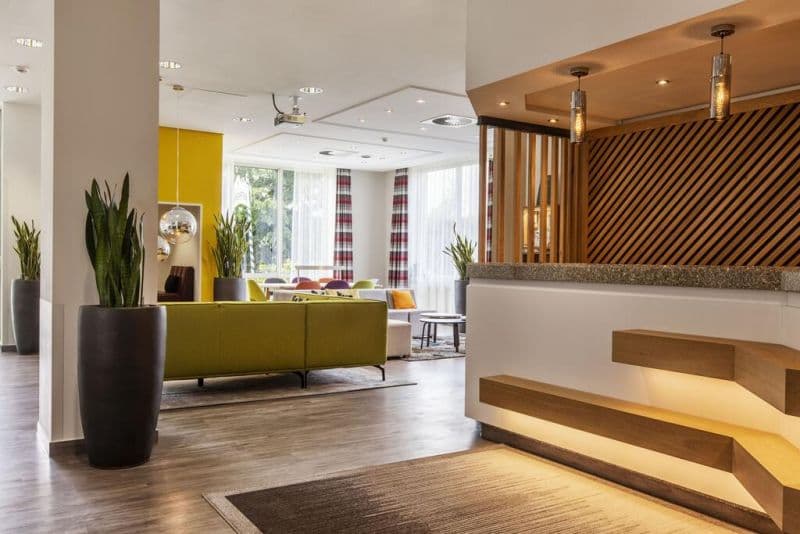 HOLIDAY INN DUSSELDORF NEUSS