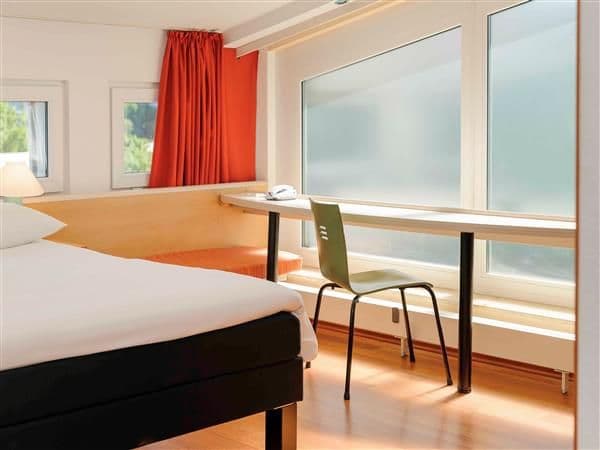 IBIS BERLIN OSTBAHNHOF