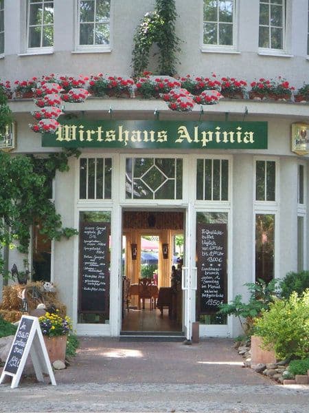 LANDHAUS ALPINIA