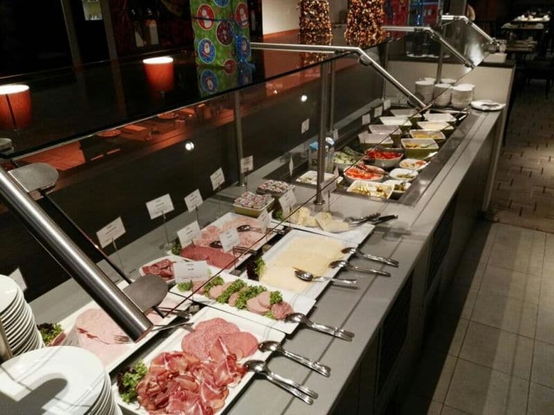 MERCURE HOTEL DUSSELDORF NEUSS