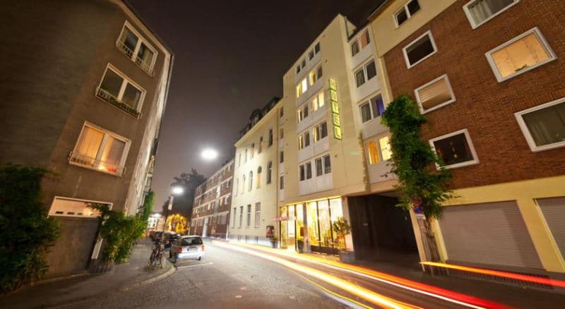 NOVUM LEONET KOLN