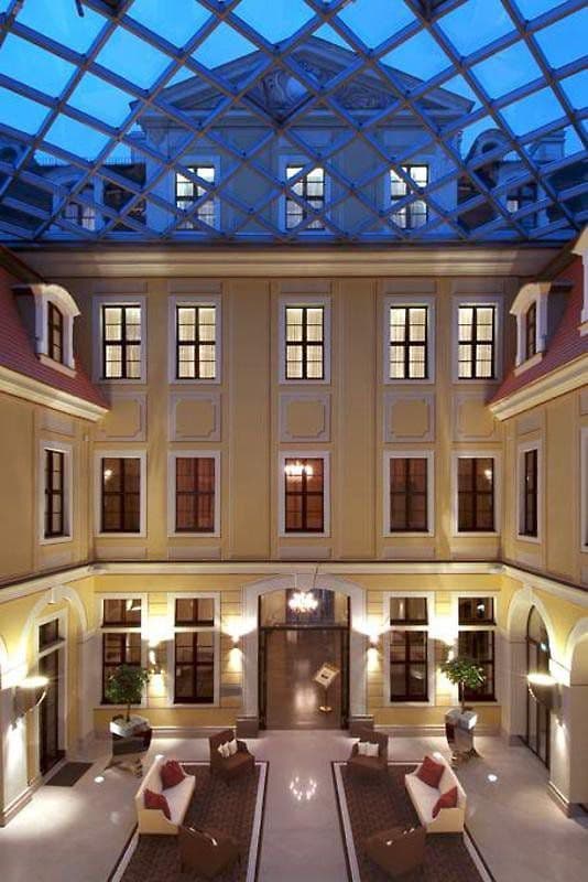 THE WESTIN BELLEVUE