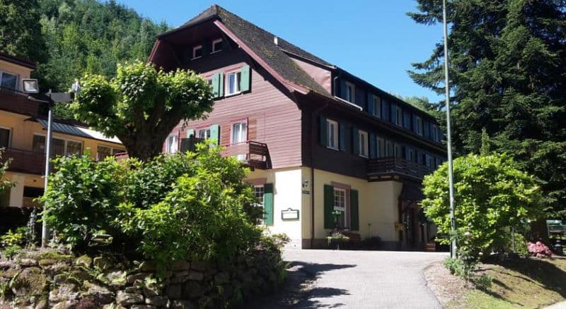 WALDHOTEL FORELLENHOF