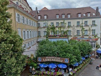 ZUM GOLDENEN LOEWEN APART