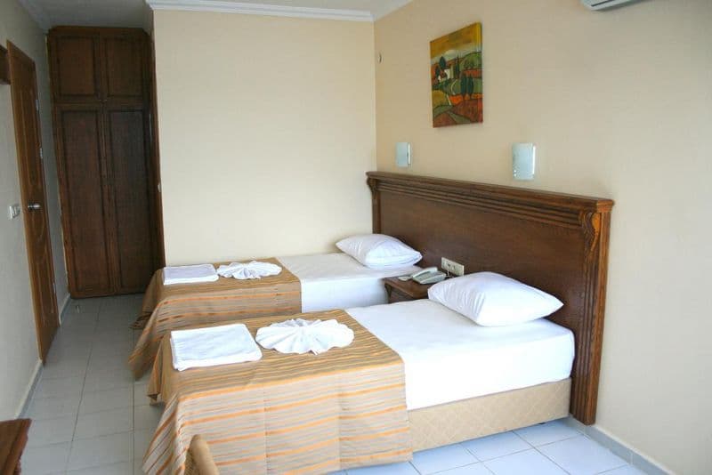 HONEYMOON BEACH