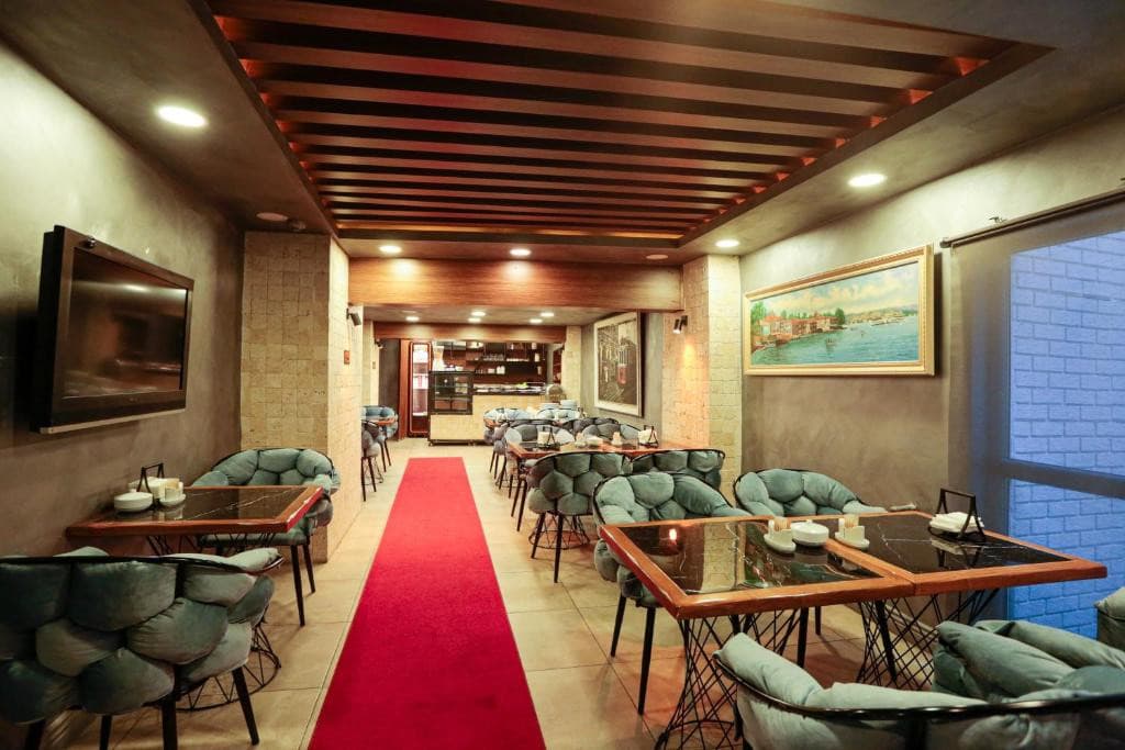 NOVA CITY HOTEL (EX. GRAND INOVA, AMBER SUITES)