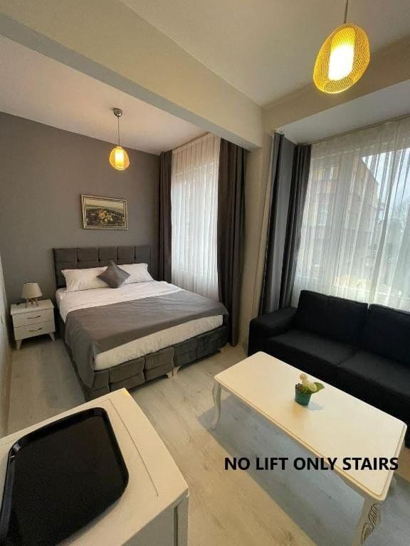 OLDMILE PALACE HOTEL