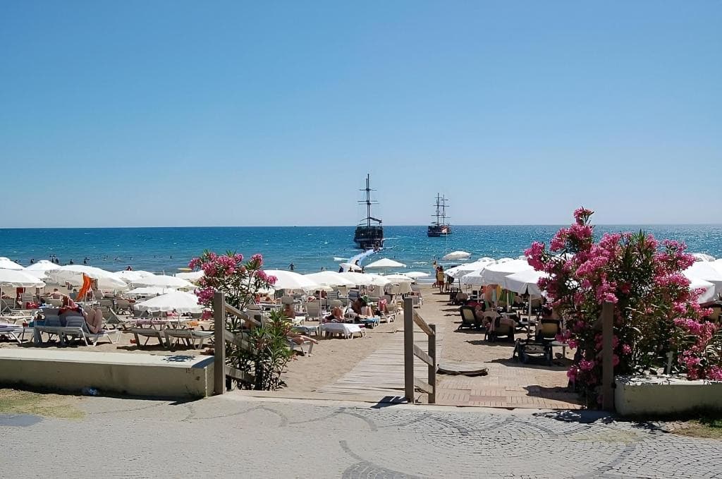 SIDE LINDA BEACH