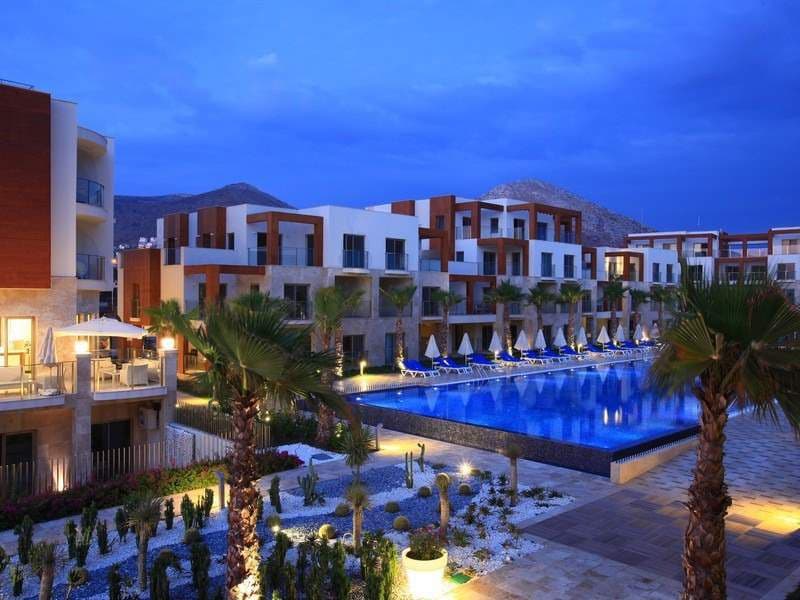 SUNDANCE SUITES HOTEL