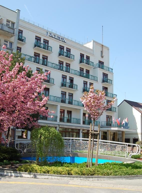 ENSANA JALTA HEALTH SPA HOTEL (EX. JALTA & DEPANDENCES)