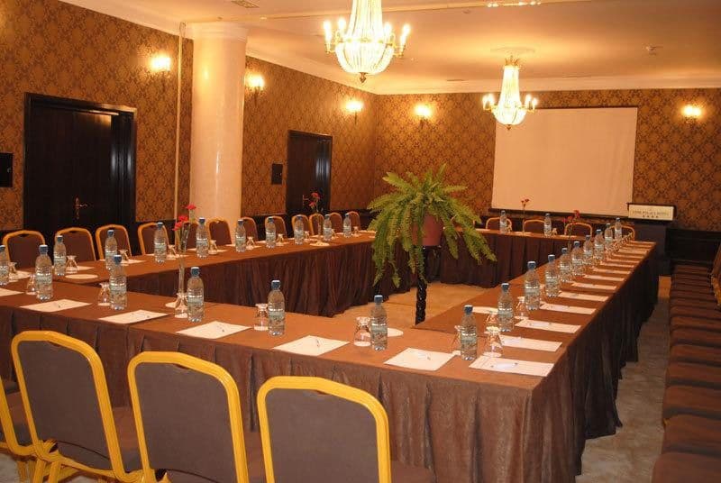 VERE PALACE
