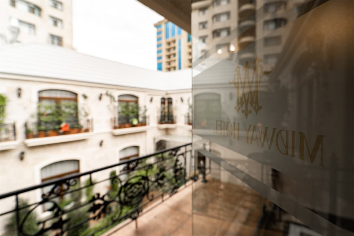 MIDWAY BAKU HOTEL