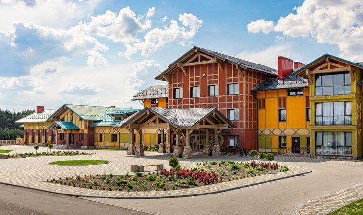 ЯРКI ПАРК-ОТЕЛЬ