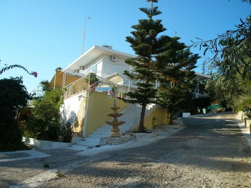 TOLON BEACH HOTEL (EX. BARBOUNA)