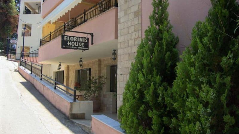 FLORINIS HOUSE APT